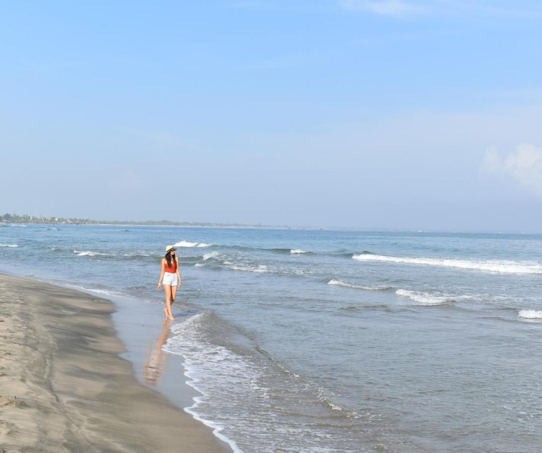 La Ensenada Beach Resort 特拉 外观 照片