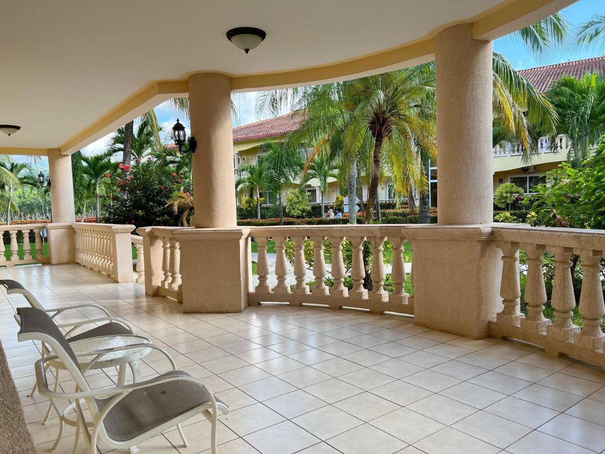 La Ensenada Beach Resort 特拉 外观 照片